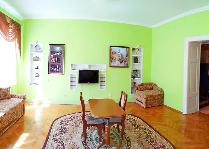 Апартаменти On Valova 25 *